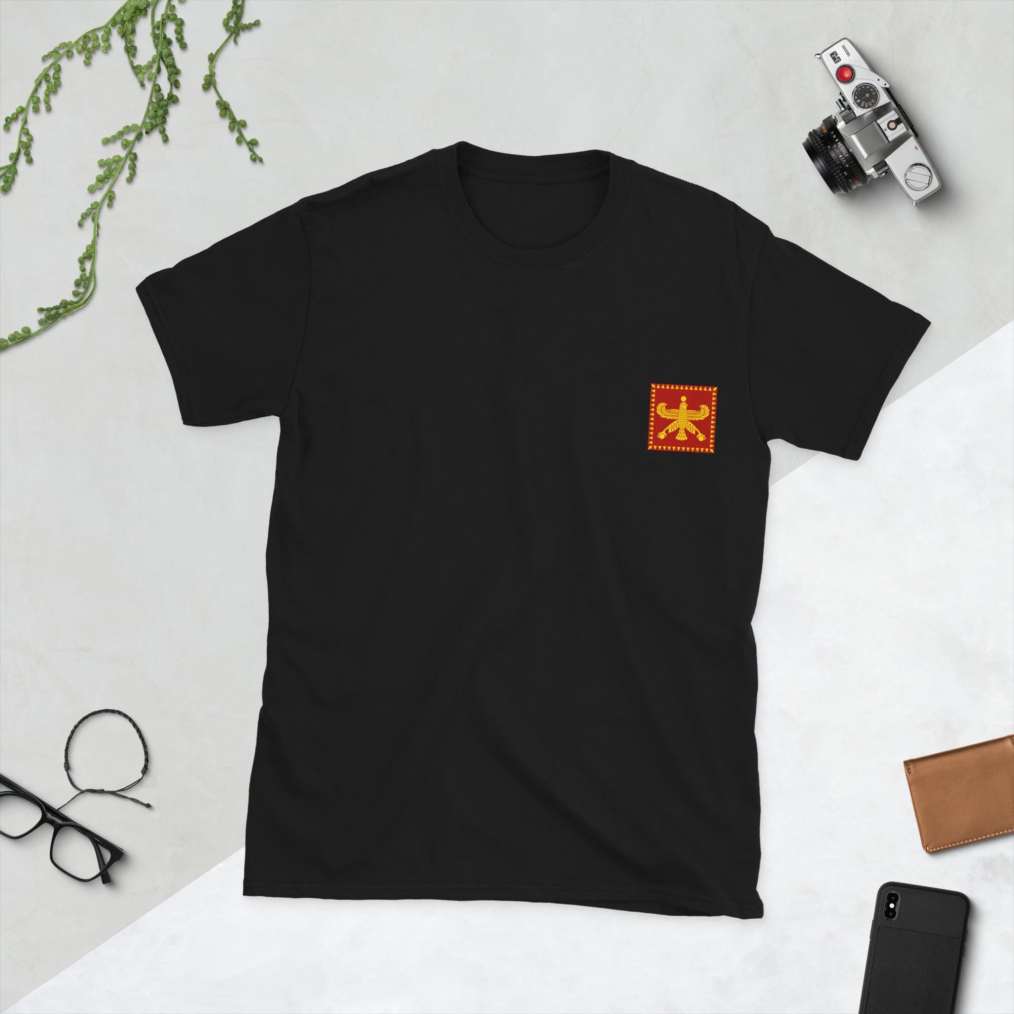 Derafsh kaviani Unisex T-Shirt