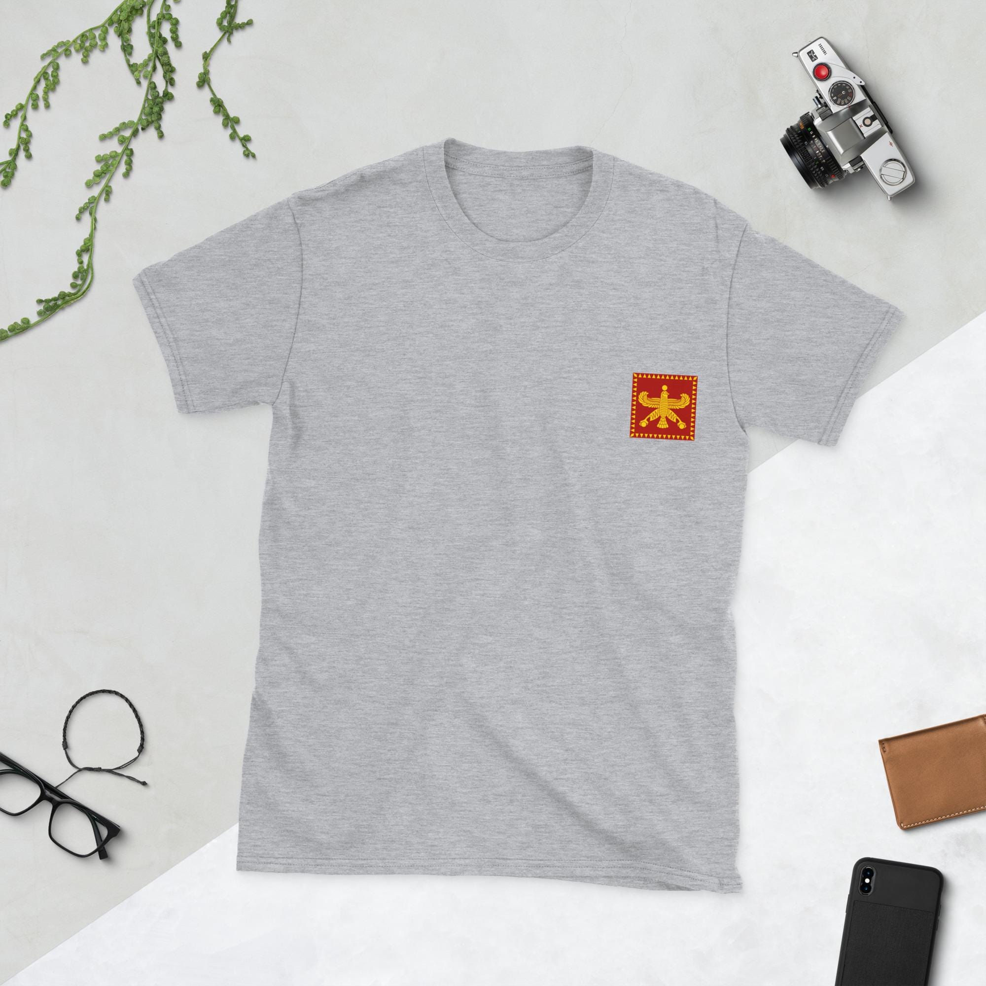 Derafsh kaviani Unisex T-Shirt